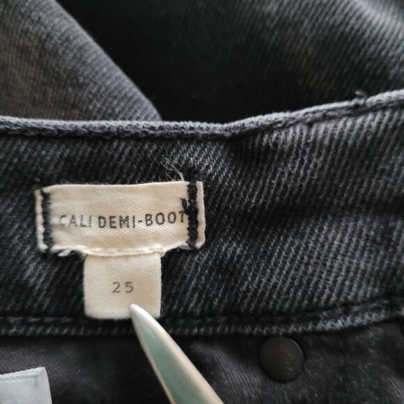 Madewell Cali Demi-Boot Jeans Bayland Wash: Raw-Hem Edition Womens Size 25 - Picture 4 of 7